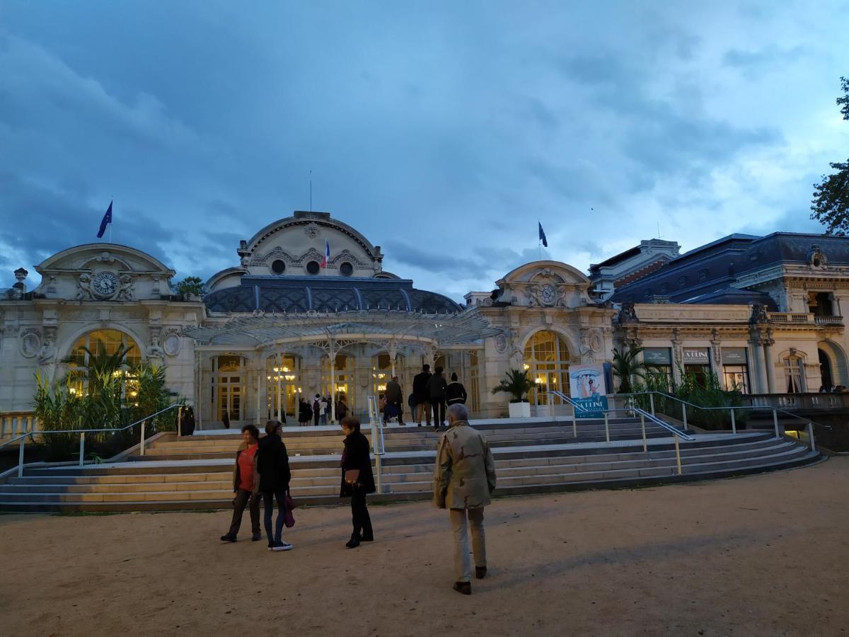 A 10Mn De Vichy Studio Dans Ancienne Etable Exterior foto